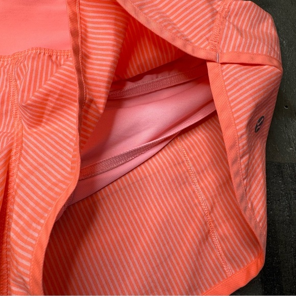 Lululemon Athletica Coral Run Speed Up Shorts with Lightweight Fabric size 8 - Picture 4 of 13